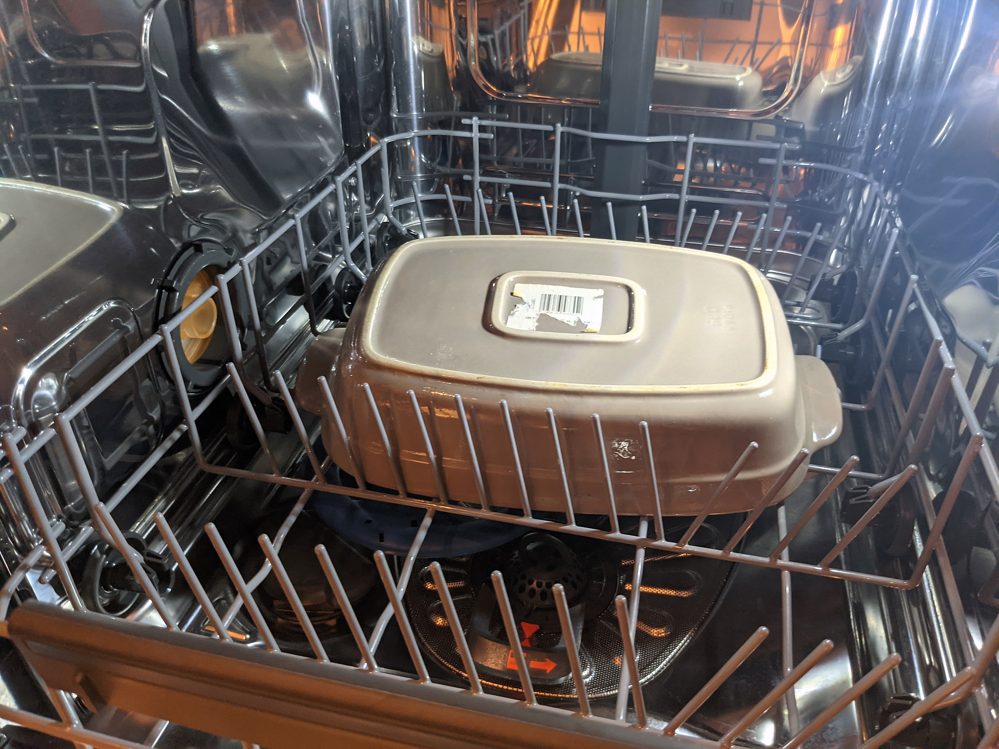 Сколько моет посудомоечная машина. Встраиваемая посудомоечная машина Electrolux edm43210l. Посудомоечная машина Electrolux Care Plus. Electrolux model 470.