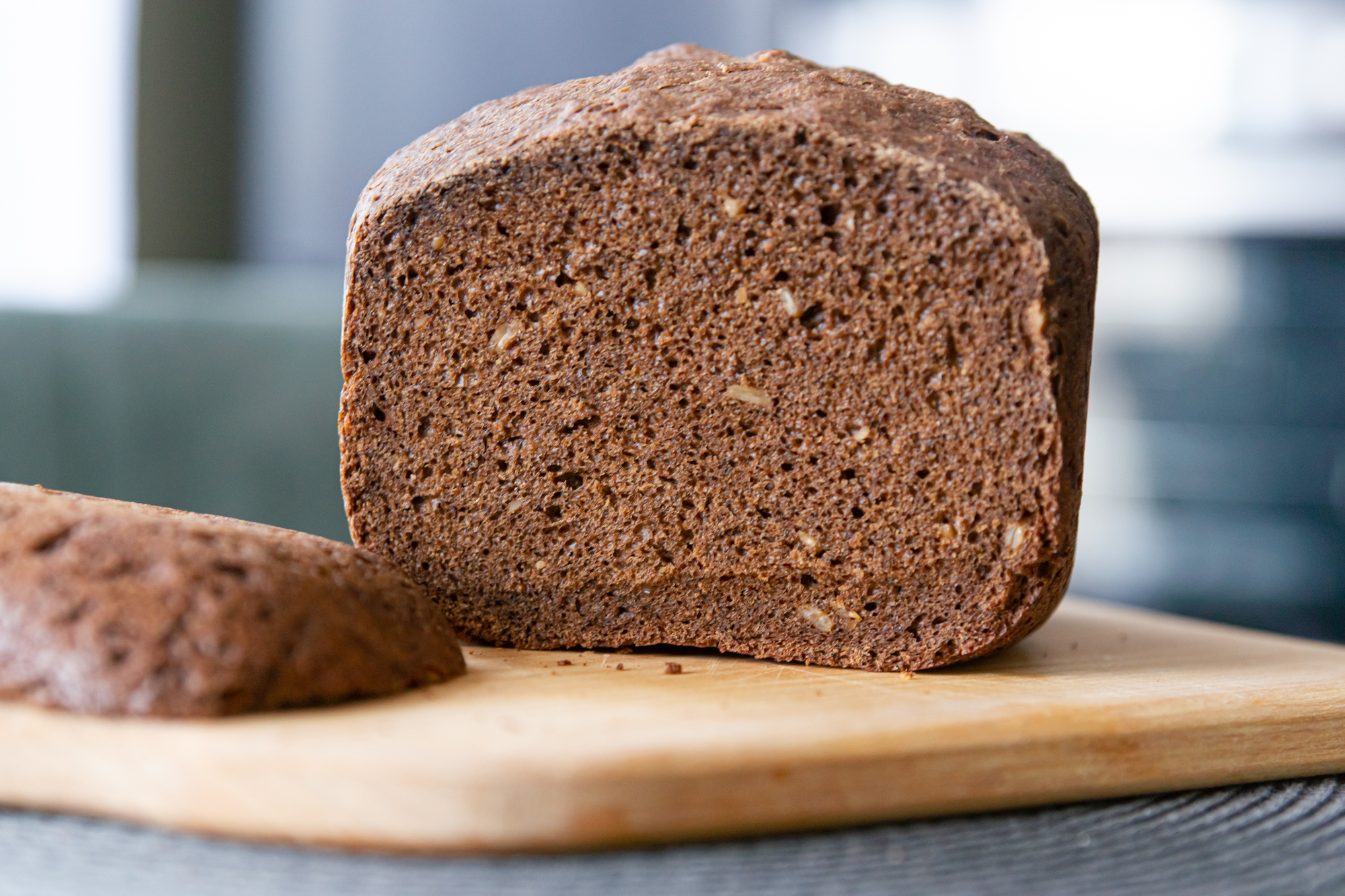 Цельнозерновой хлеб в мультиварке. Ржаной хлеб. Бессолевой хлеб. Ржаной хлеб в хлебопечке редмонд. Ржаной хлеб фото.