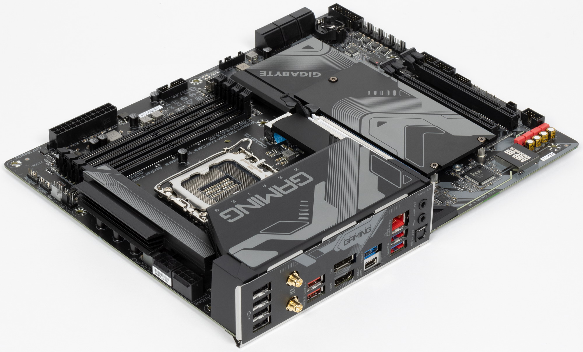 Gigabyte z790 Gaming x AX WIFI. Z790 Gaming x AX motherboard hq picture. SSD places for z790 Gaming x AX. Gigabyte материнская плата z790 gaming x ax