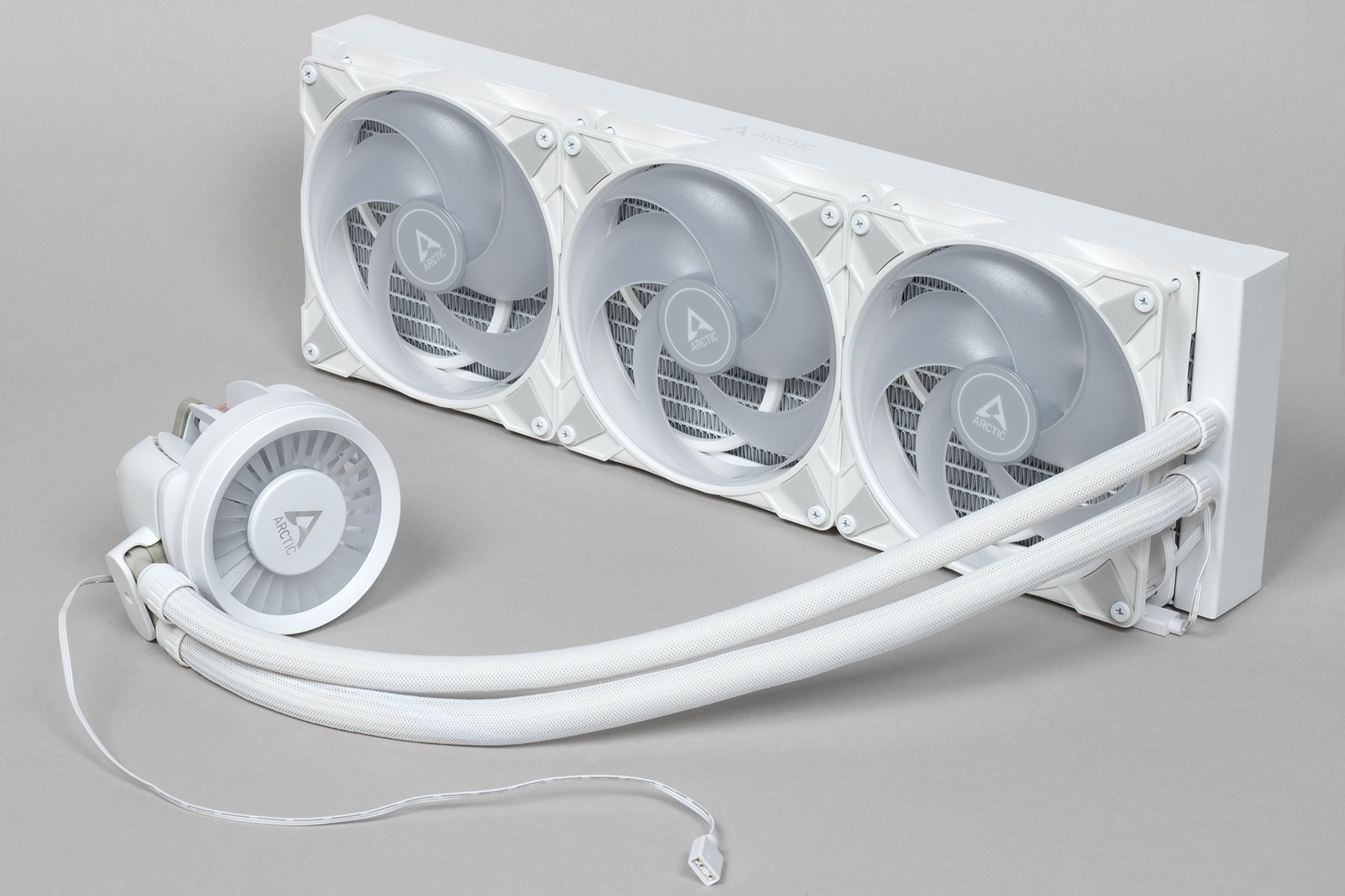 Обзор системы жидкостного охлаждения Arctic Liquid Freezer III 420