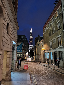 Huawei-Mate-20-Pro (1)_large.jpg