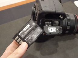 Фотогалерея дня: на новых снимках видны даже потаенные уголки камеры Pentax K-3 III 