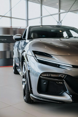 За что платить 400 тыс. долларов? Ferrari Purosangue впервые показали на детальных фото спустя 9 месяцев после анонса