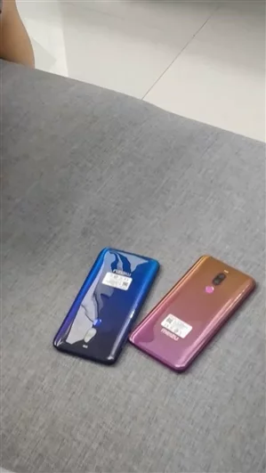 Задержавшийся смартфон Meizu X8 красуется на реальных фотографиях