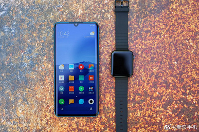 Xiaomi Mi CC9 Pro и Xiaomi Mi Watch вместе на живых фото