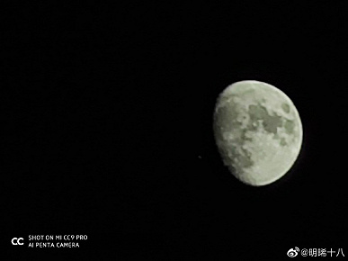 Xiaomi Mi CC9 Pro против Huawei P30 Pro — битва за Луну