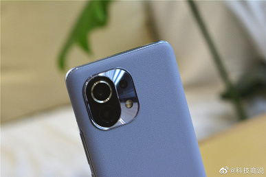 Живые фото и видео Xiaomi Mi 11 сразу после анонса