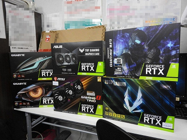 Очереди за GeForce RTX 3080 и «живые» карты в магазинах. Видеокарты действительно поступали в продажу