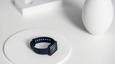 Часы-бестселлер Redmi Watch 2 показали на живых фото со всех сторон