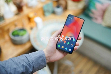 Первые живые фото Xiaomi Mi Mix 4