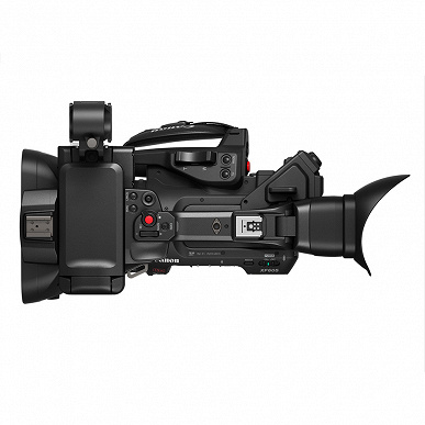 Появились данные о профессиональной видеокамере Canon XF605