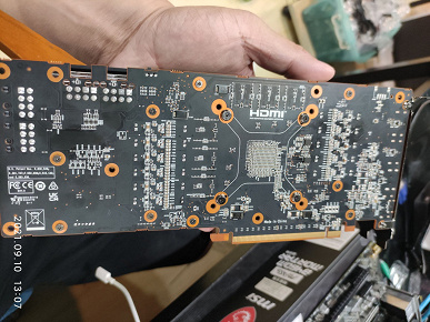 An unreleased AMD mining graphics card spotted in China.  It has 10 GB of GDDR6 memory and a performance of about 40 MH / s