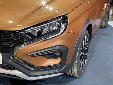 В Сети появились первые живые видеопревью Lada Vesta NG