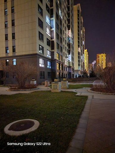 «По ночной съемке S22 Ultra худший флагман». Инсайдер сравнил фото Vivo X90 Pro+, Xiaomi 12S Ultra, Galaxy S22 Ultra, iPhone 14 Pro