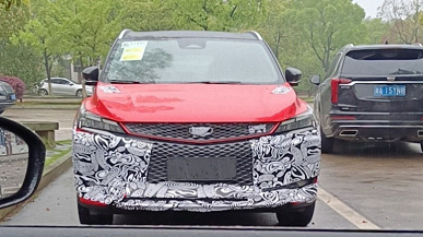 Geely Coolray 2022: price and live photos