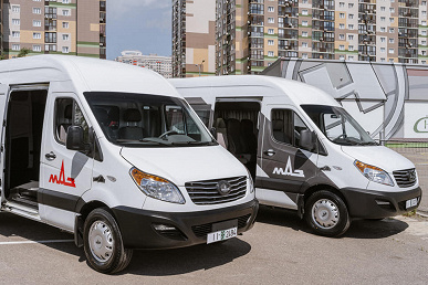 МАЗ представил в России микроавтобусы на замену «ГАЗели». Это китайские JAC Sunray, которые, возможно, будут собирать и в России вместо Ford Transit