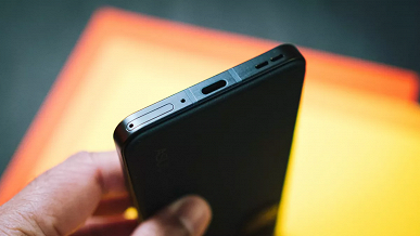 Самый маленький Android-флагман Asus Zenfone 9 показали вживую сразу после анонса