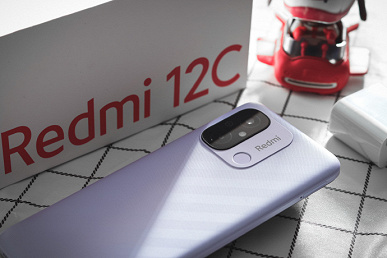 Xiaomi: 100-долларовый Redmi 12C не уступает 200-долларовым смартфонам. Живые фото новинки