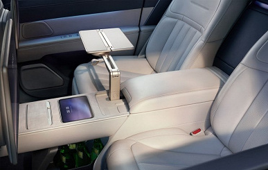 Представлен Nio ET9 – «китайский Maybach»: 697 л.с., полноуправляемое шасси, роскошное оснащение и зарядка на 225 км за 5 минут Представлен Nio ET9 – «китайский Maybach»: 697 л.с., полноуправляемое шасси, роскошное оснащение и зарядка на 225 км за 5 минут