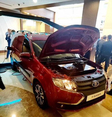 Lada e-Largus внутри и снаружи. АвтоВАЗ показал новейший электрический фургон