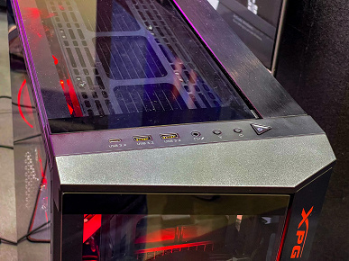 Adata показала живьём SSD с жидкостным охлаждением на Computex 2023. А ещё память для разгона, БП мощностью 1600 Вт и новые корпуса