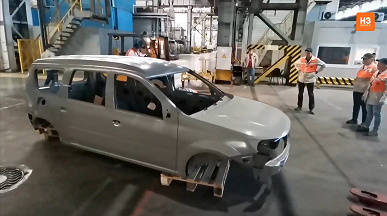 В Ижевск доставили два первых кузова Lada Largus для тестирования окраски