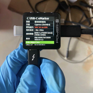 Наконец-то Apple избавится от USB 2.0 в iPhone? Появилось фото кабеля USB4 для iPhone 15 Pro, способного передавать до 150 Вт мощности