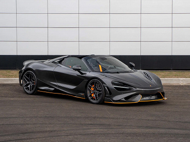 На продажу выставили самый дорогой McLaren в России. За цену McLaren 765 LT Carbon Edition можно купить полсотни Lada Granta Sport