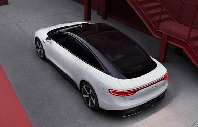 Люксовый 5-метровый седан, «превосходящий Tesla Model S», готов покорять рынки: предпродажи Luxeed S7 от Chery и Huawei стартуют 7 ноября
