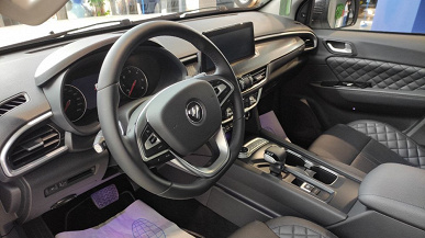 163 л.с., «автомат» ZF, полный привод и максимальное оснащение. В России стартовали продажи пикапа Foron Tunland G7, объявлена цена