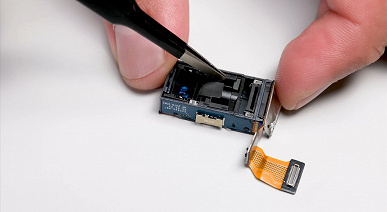 Секреты Pixel 8 Pro по итогам разборки iFixit: датчик температуры в виде &laquo;четырех кружочков&raquo; и перископный модуль как у Galaxy S23 Ultra