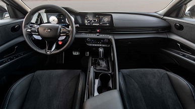 «Горячий» седан Hyundai Elantra N 2024 представлен в США. Обновленный дизайн, 276 л.с. и… механическая коробка передач