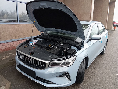 Это обновленный Geely Emgrand для России и Белоруссии: живые фото и все подробности