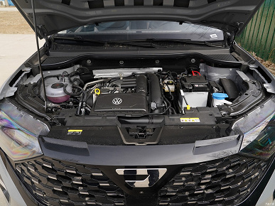 Аналог Skoda Karoq от Volkswagen со 150-сильным мотором и 6-ступенчатым «автоматом» за 13,6 тыс. долларов. Стартовали розничные продажи обновленного Jetta VS5