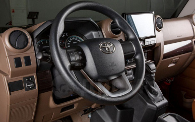 В Россию приехали совершенно новые Toyota Land Cruiser 70 2024, на выбор предлагаются разные варианты