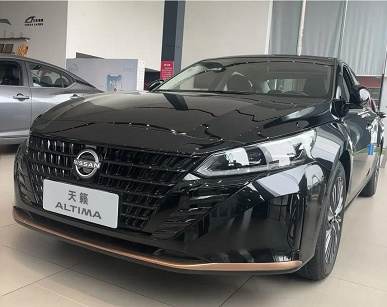 Черный с «золотом», почти 5 метров длины и всего 156 л.с. В Китае стартовали продажи Nissan Teana 20th Anniversary Black Gold Edition