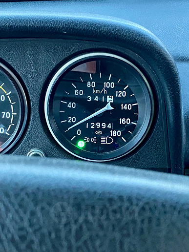 В России продают практически новый ВАЗ-2106 — недорого