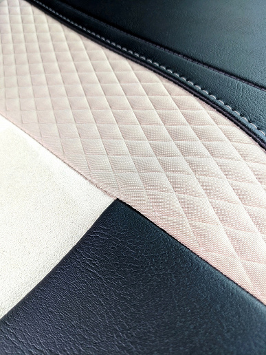 Топовую версию Lada Vesta Techno с двухцветным интерьером и новой коробкой показали вживую