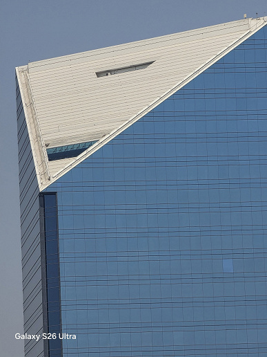 Сравнение Samsung Galaxy S26 Ultra с конкурентами