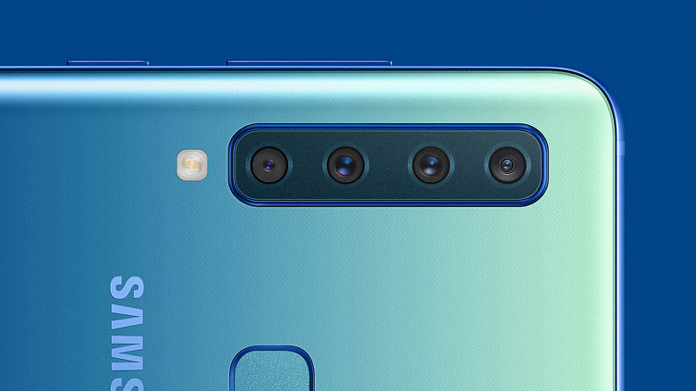 Четвёртая модификация смартфона Samsung Galaxy S10 получит огромный экран и шесть камер