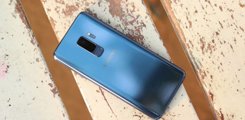Смартфон Samsung Galaxy S10 будет доступен в варианте с керамической задней панелью