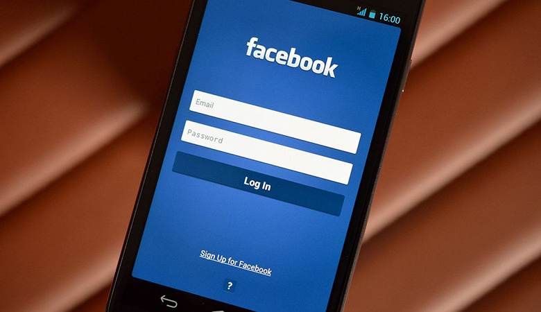 Марк Цукерберг обязал топ-менеджеров Facebook пользоваться только смартфонами с Android