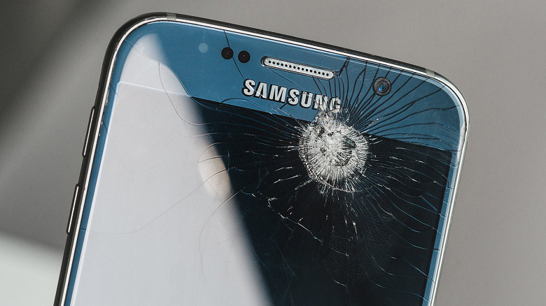 Каждый час в США почти 6000 смартфонов получают повреждения экрана