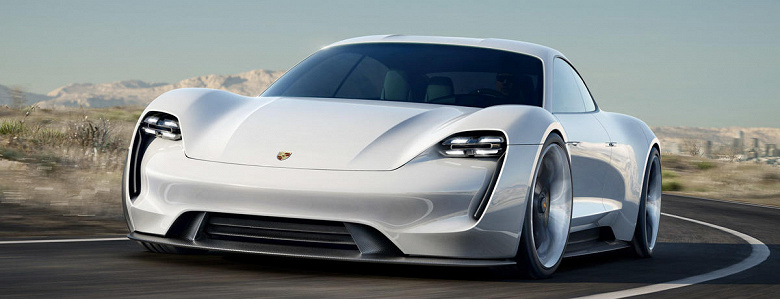 Уже к концу следующего года у Porsche в США будет не менее 500 быстрых зарядных станций для электромобилей