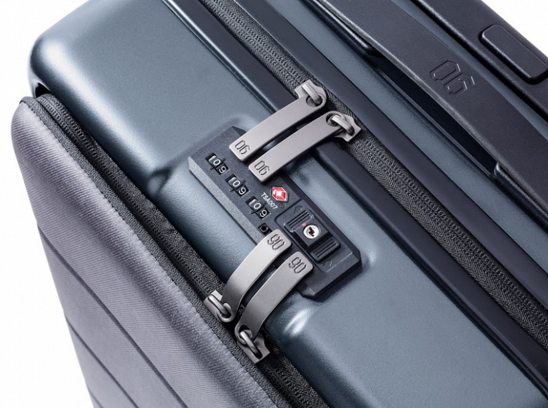 Чемодан Xiaomi 90Fun Passport Suitcase имеет отдельный отсек для гаджетов