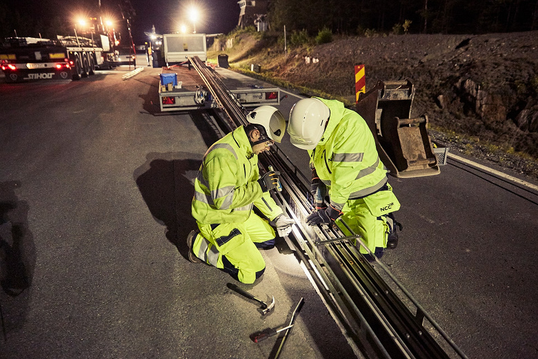 В Швеции открыли первую в мире электрифицированную дорогу