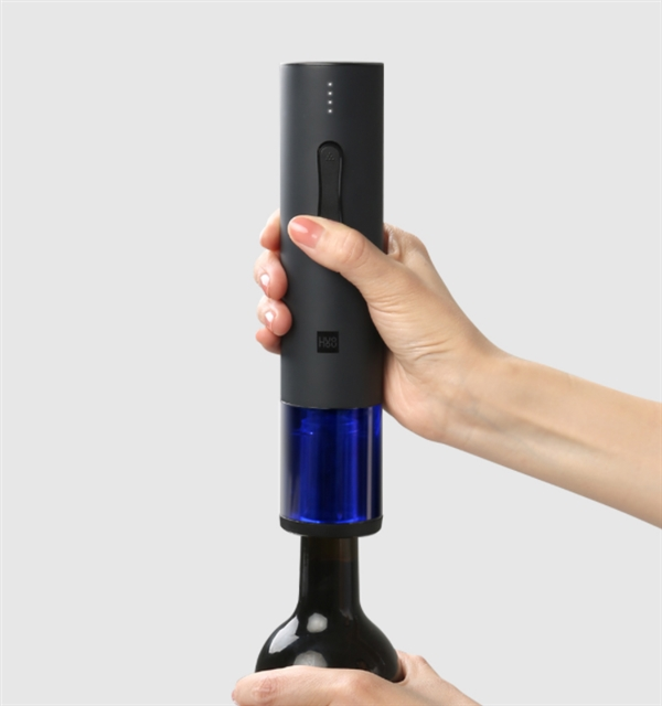 Новинка Xiaomi открывает бутылку вина за 6 секунд