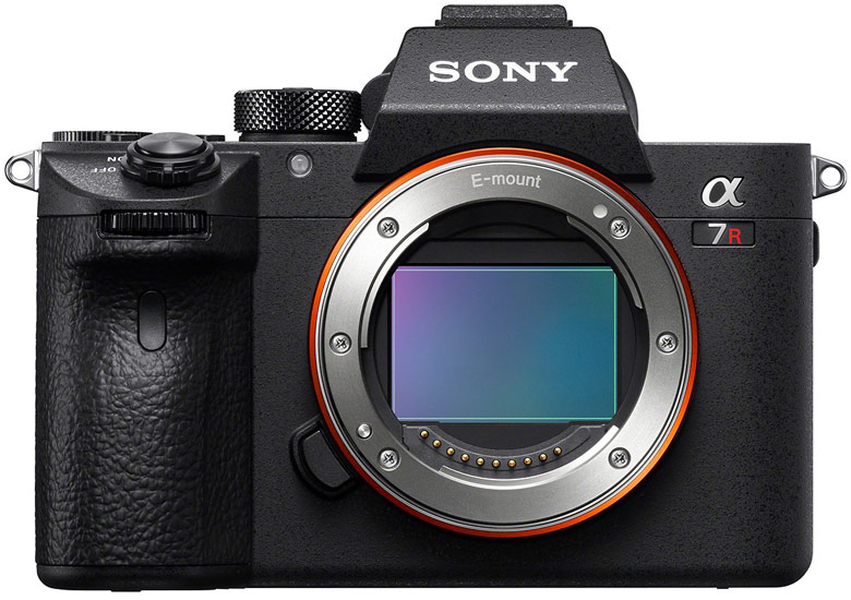 Обновление прошивки улучшает работу автофокуса камеры Sony a7R III 