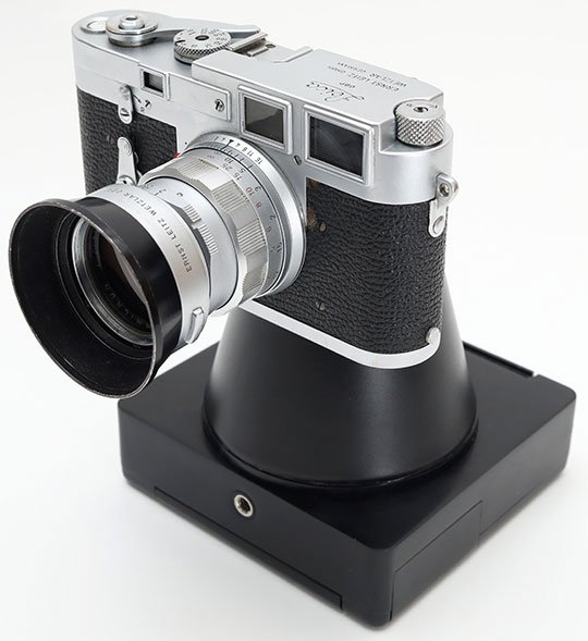 Instant Magny 35 — возможно, самое необычное приспособление для пленочных камер