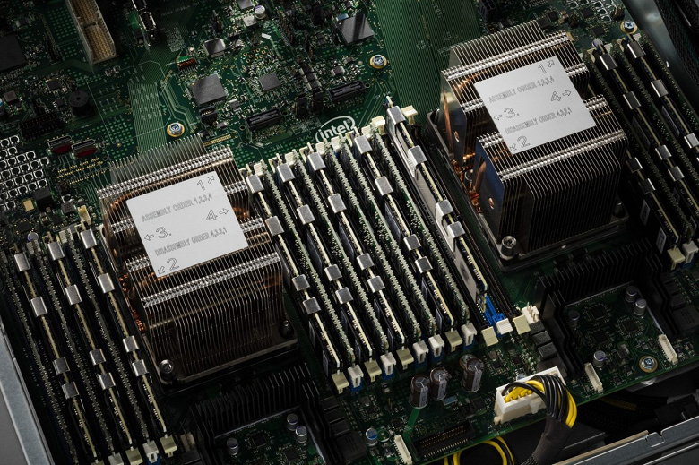 Стало известно, в какую системную плату был установлен 28-ядерный процессор Intel Cascade Lake-X
